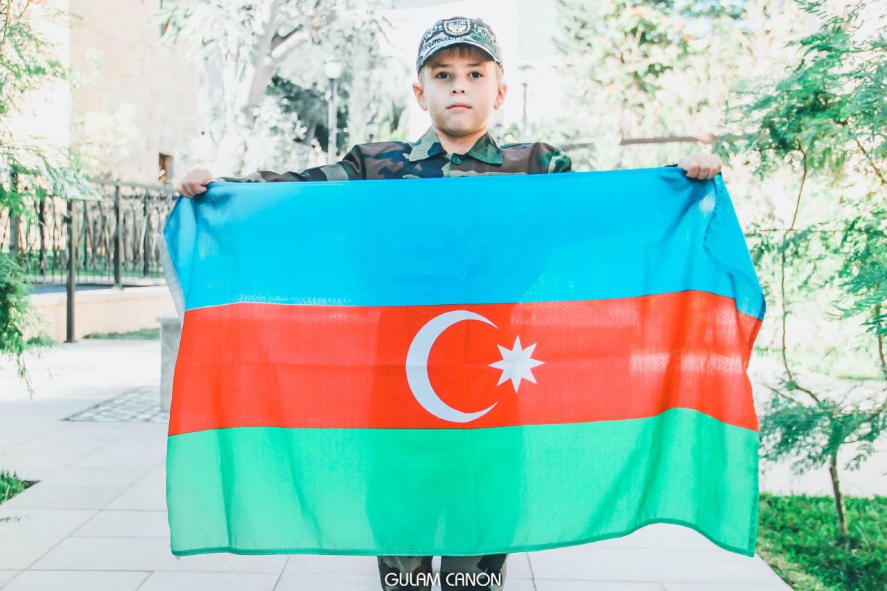 Представлен фотопроект, посвященный поддержке армии Азербайджана