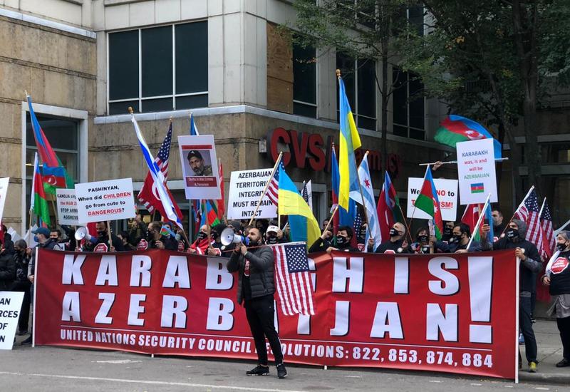 В Чикаго прошла акция протеста из-за армянского обстрела Гянджи