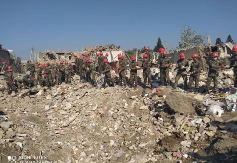 Ermənilərin Gəncəni raket atəşinə tutması nəticəsində 20 ev tam dağılıb