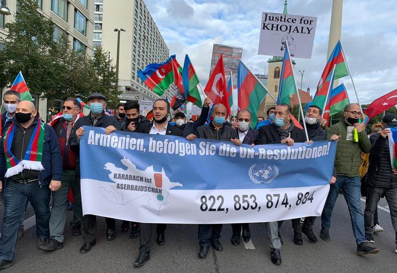 Almaniya azərbaycanlıları ayağa qalxdı