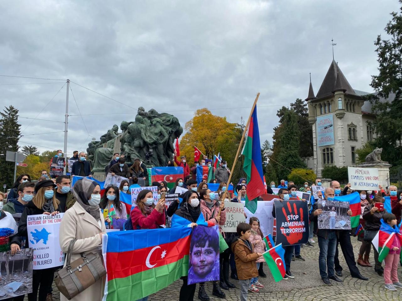 Bern Gəncə terroruna etiraz edir