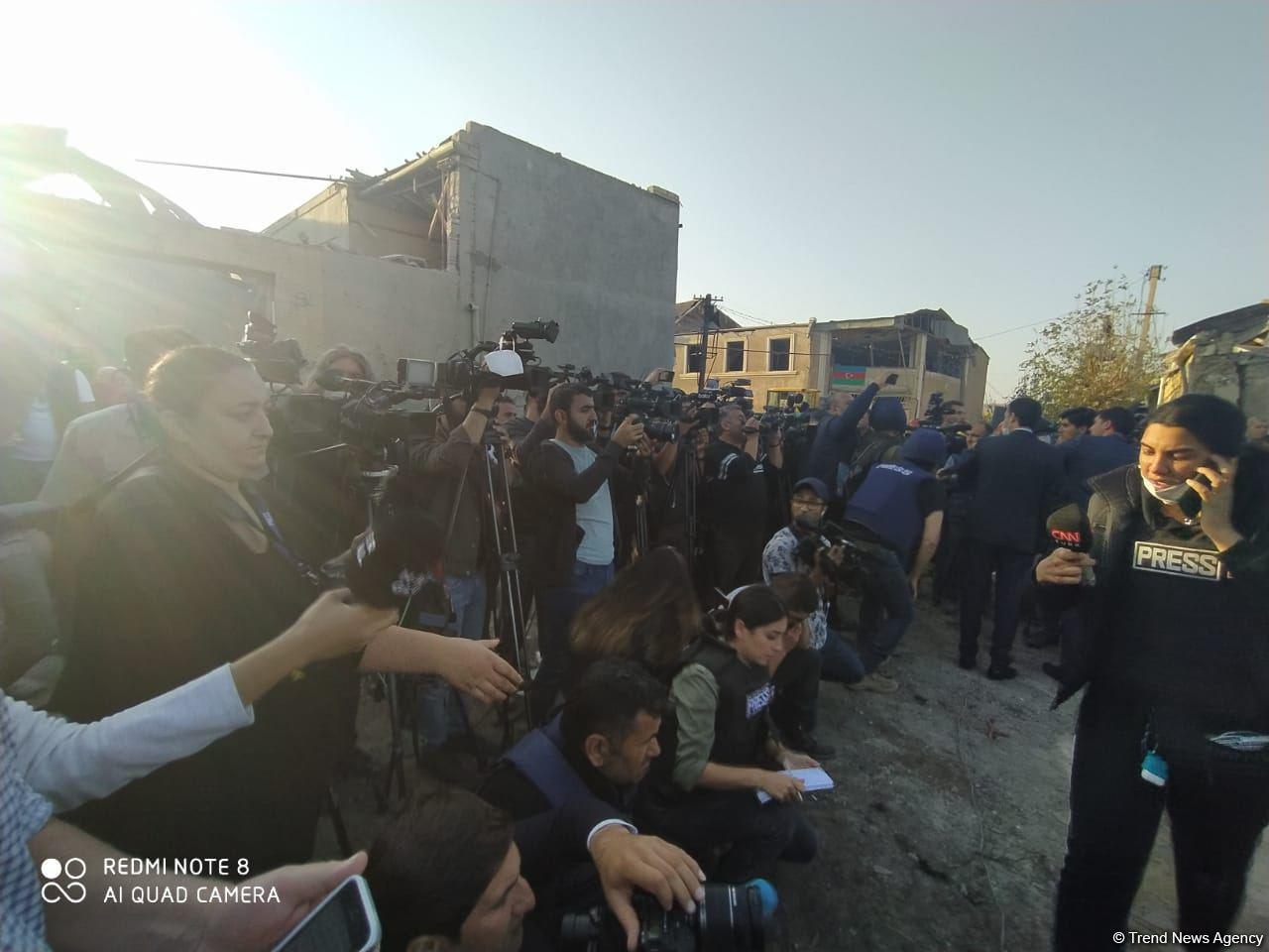 Хикмет Гаджиев и представители дипломатического корпуса прибыли в Гянджу