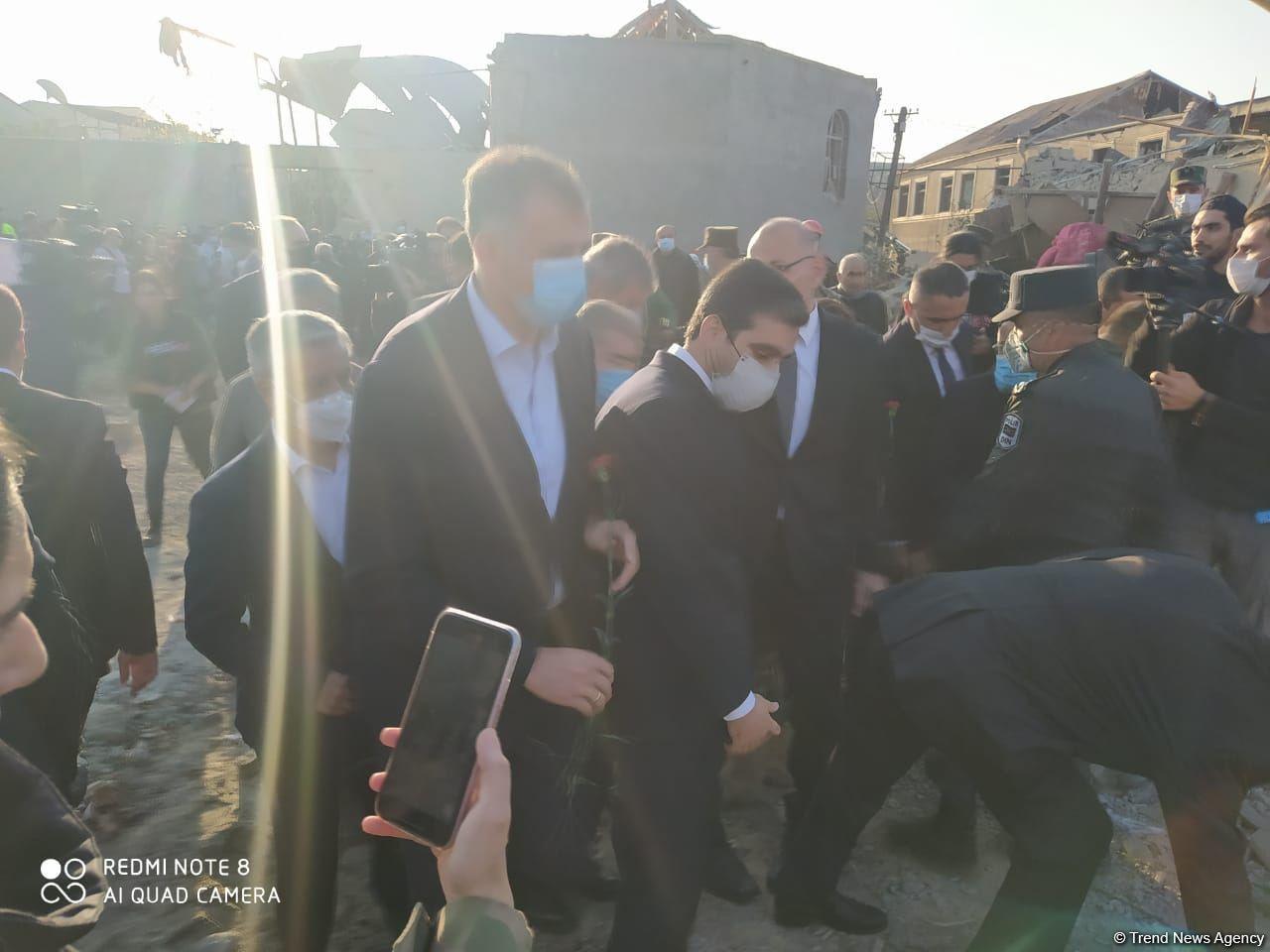 Хикмет Гаджиев и представители дипломатического корпуса прибыли в Гянджу