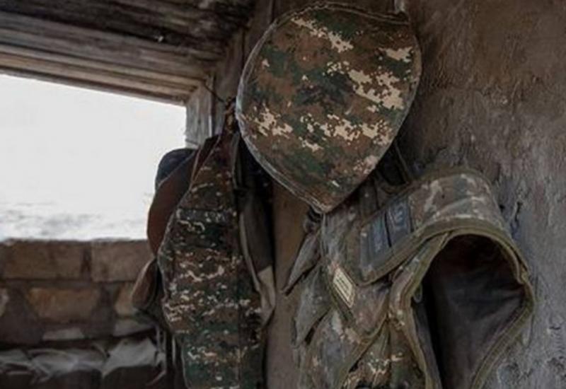 Армянские солдаты убегают из Карабаха на территорию Ирана