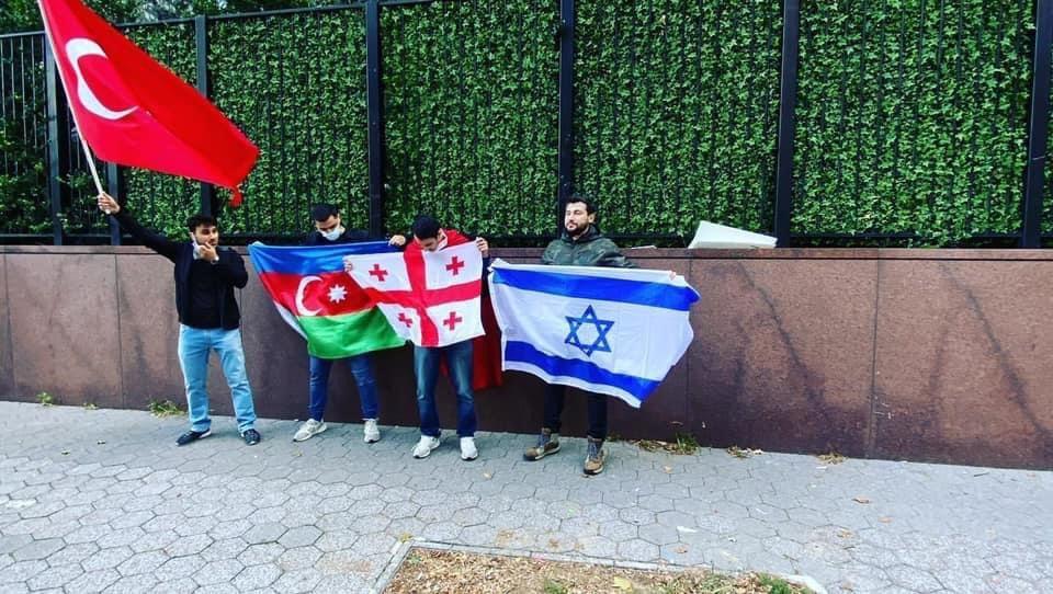 В Нью-Йорке прошла акция "Карабах - это Азербайджан!"