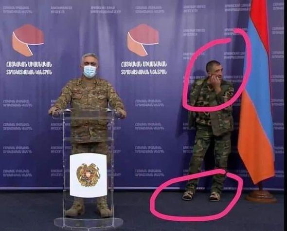 Бомжи на брифинге армянского минобороны
