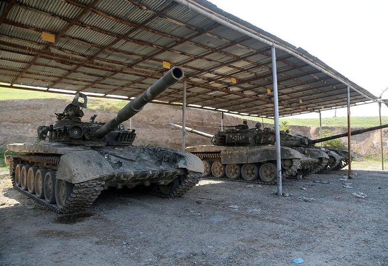 Минобороны Азербайджана показало десятки захваченных армянских танков
