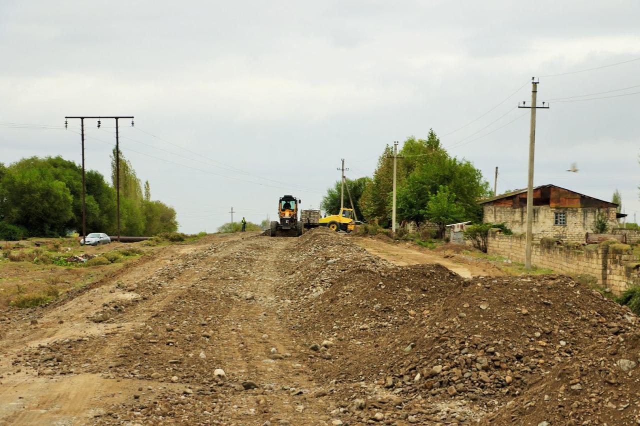 Началось восстановление дорог в освобожденные села Суговушан и Талыш