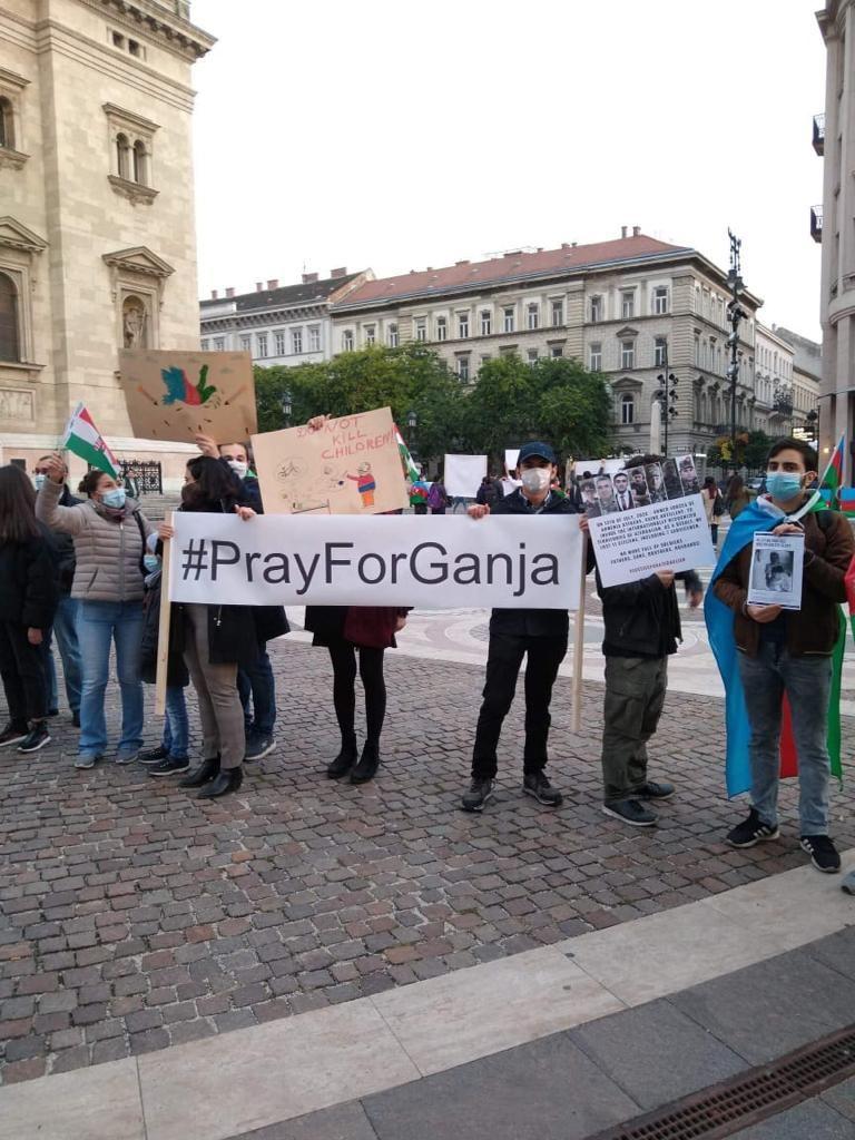 В Венгрии прошла акция против армянского фашизма в Гяндже