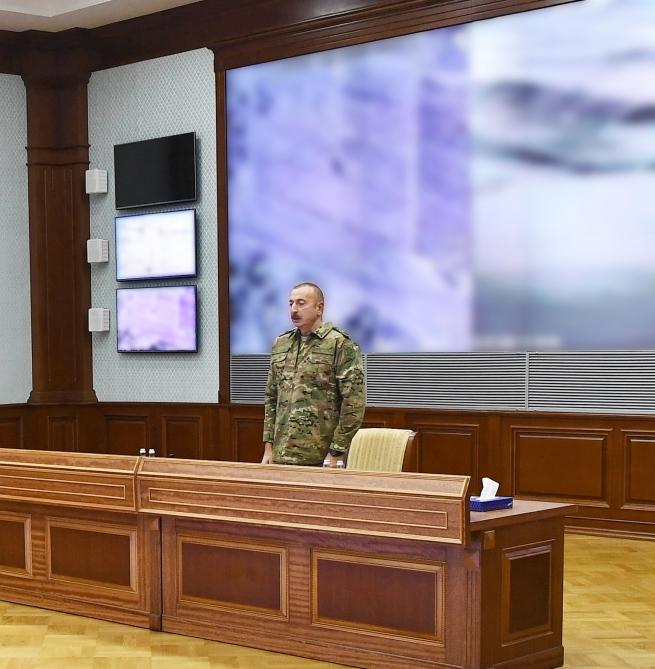 Prezident, Ali Baş Komandan İlham Əliyevin rəhbərliyi ilə Müdafiə Nazirliyinin Mərkəzi Komanda Məntəqəsində operativ müşavirə keçirilib