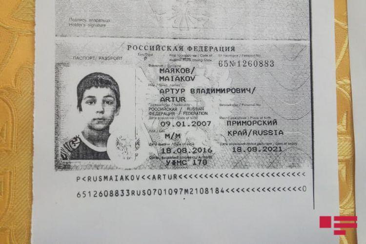 В Гяндже прощаются с погибшим в результате армянского террора 13-летним Артуром Маяковым