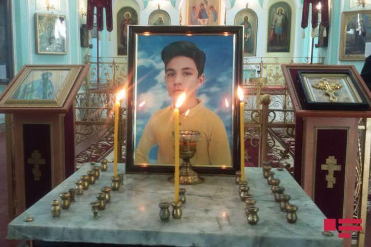 В Гяндже прощаются с погибшим в результате армянского террора 13-летним Артуром Маяковым