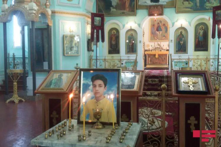 В Гяндже прощаются с погибшим в результате армянского террора 13-летним Артуром Маяковым