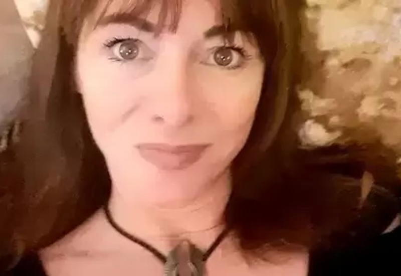Женщина пожаловалась на симптомы коронавируса спустя 10 месяцев после заражения