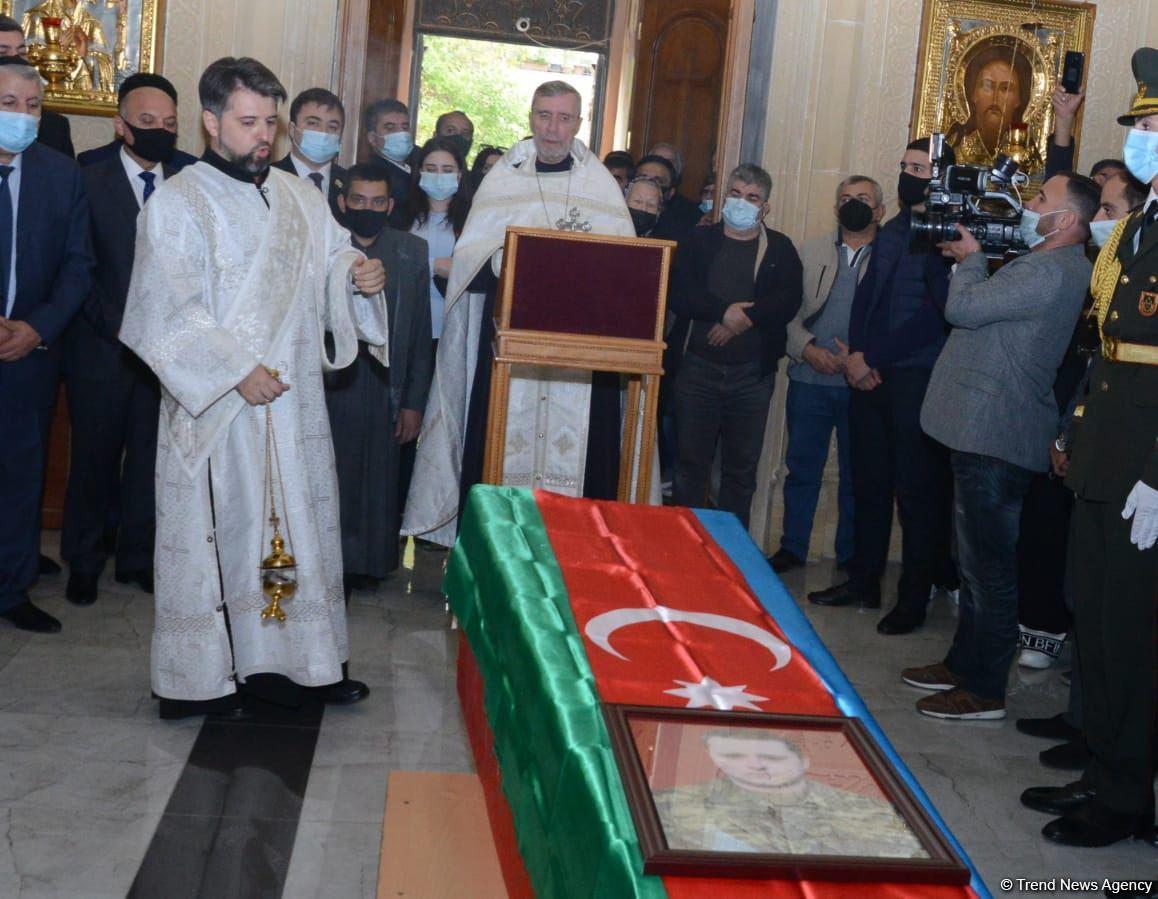Дмитрий Солнцев похоронен во второй Аллее шехидов