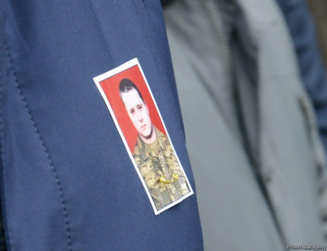 Дмитрий Солнцев похоронен во второй Аллее шехидов