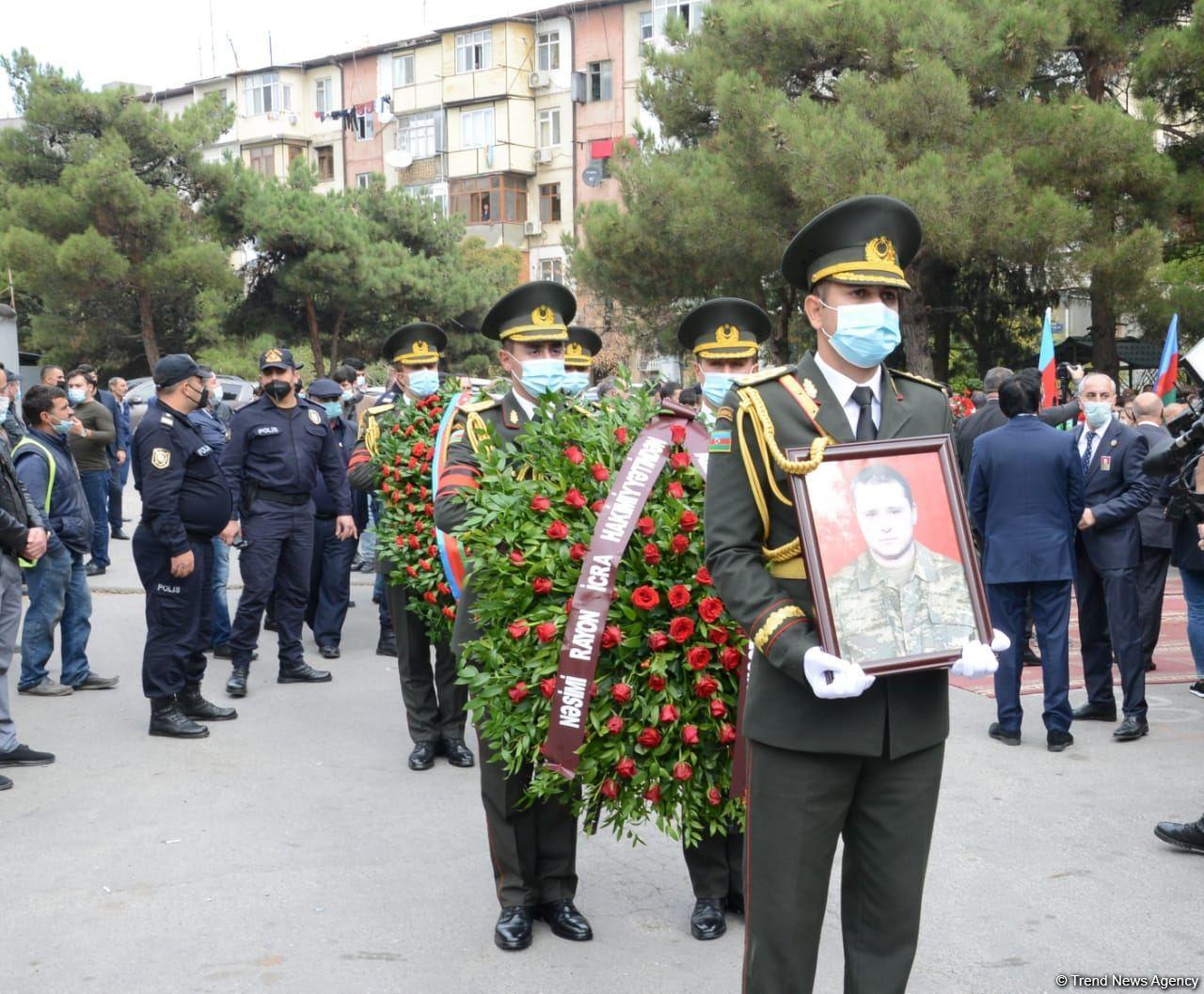 Дмитрий Солнцев похоронен во второй Аллее шехидов