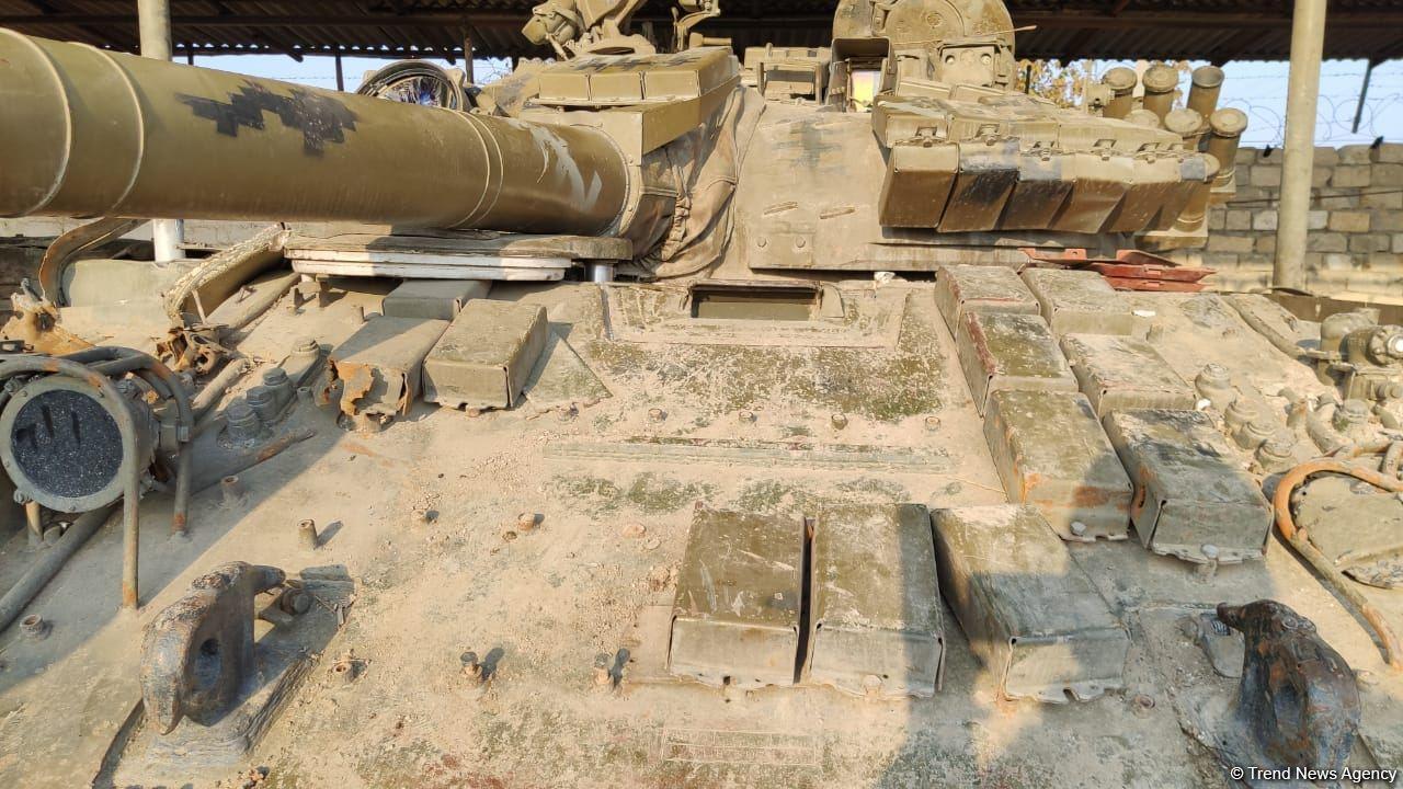 Захваченные армянские танки теперь стреляют в армян