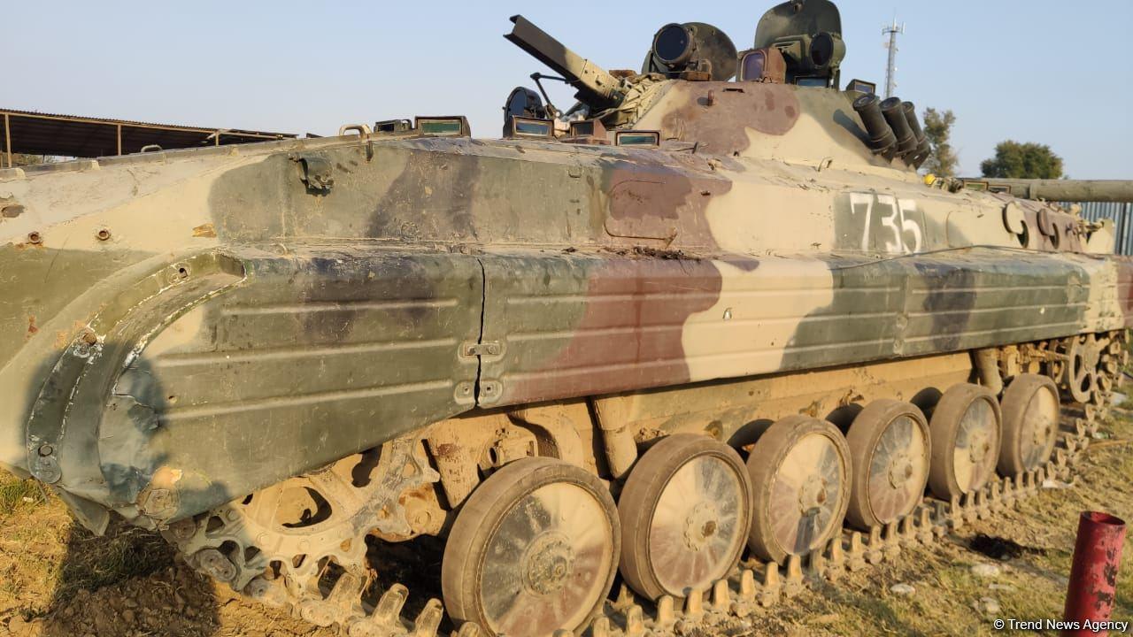 Захваченные армянские танки теперь стреляют в армян