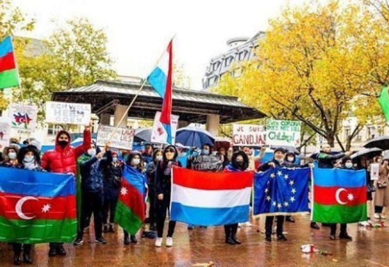 Азербайджанцы Люксембурга организовали акцию против армянского террора