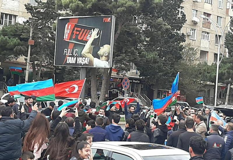 Баку празднует освобождение города Шуша