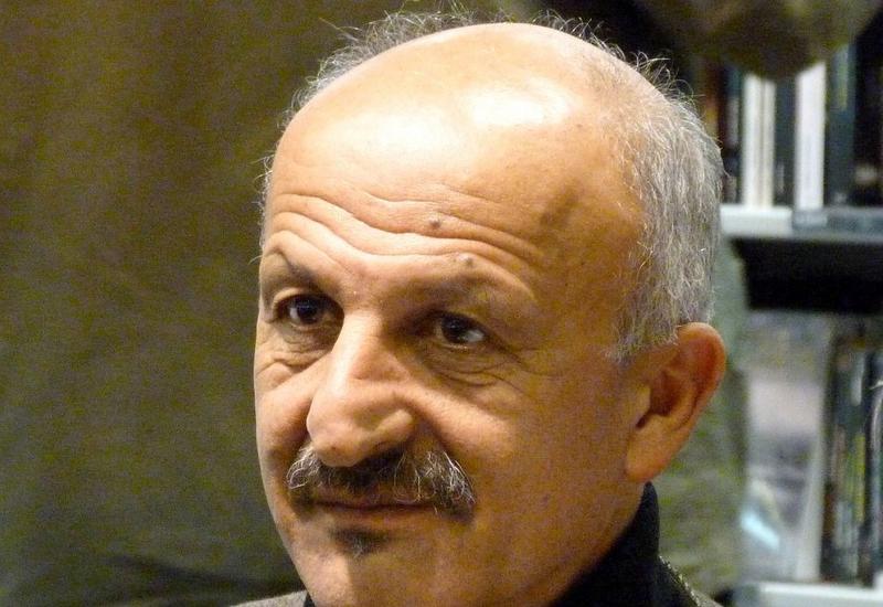 Реза Дегати опубликовал снимки, отражающие религиозную толерантность в Азербайджане
