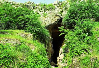 Армения присваивала материально-культурные образцы Азыхской пещеры - ФОТО
