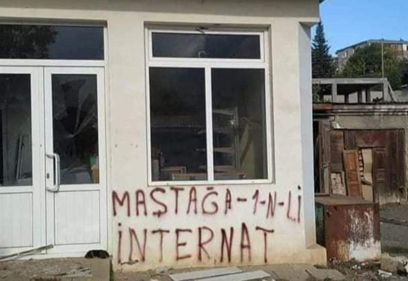 Hadrutda evin divarına yazılmış bir cümləlik dastan