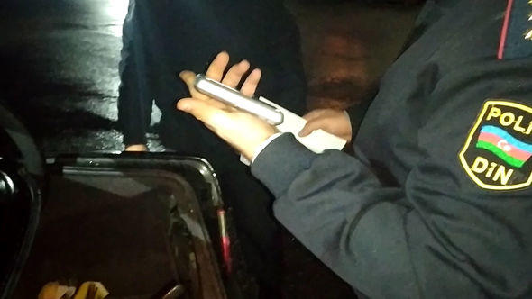 В Хырдалане задержан пытавшийся провезти через комендантский пост героин