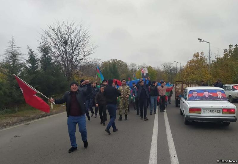 Праздничный марш в Агдаме
