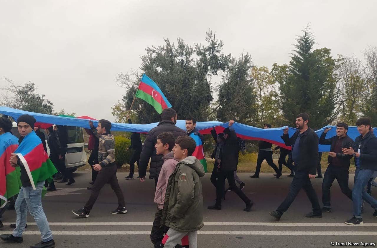 Праздничный марш в Агдаме