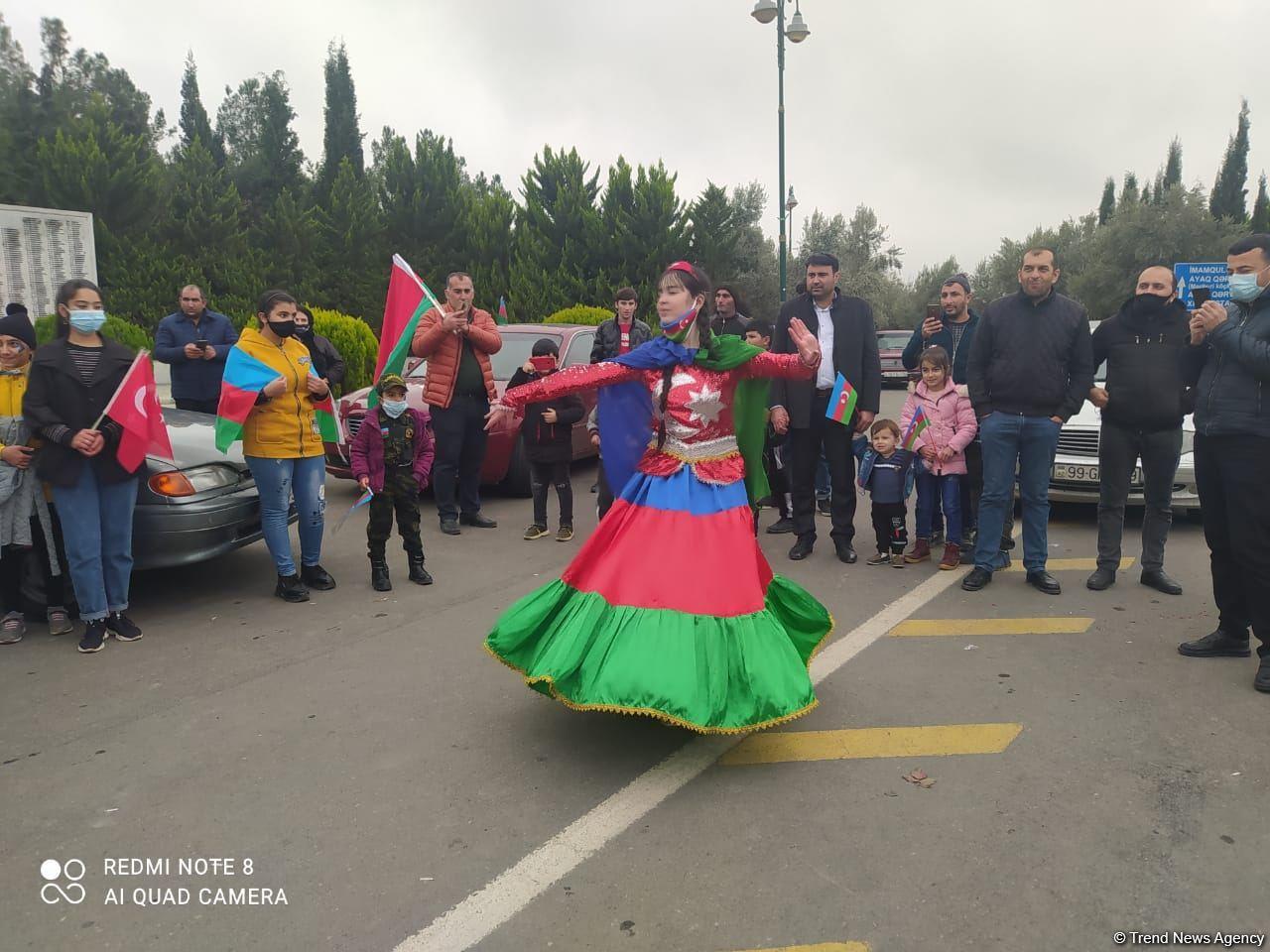Праздничный марш в Агдаме