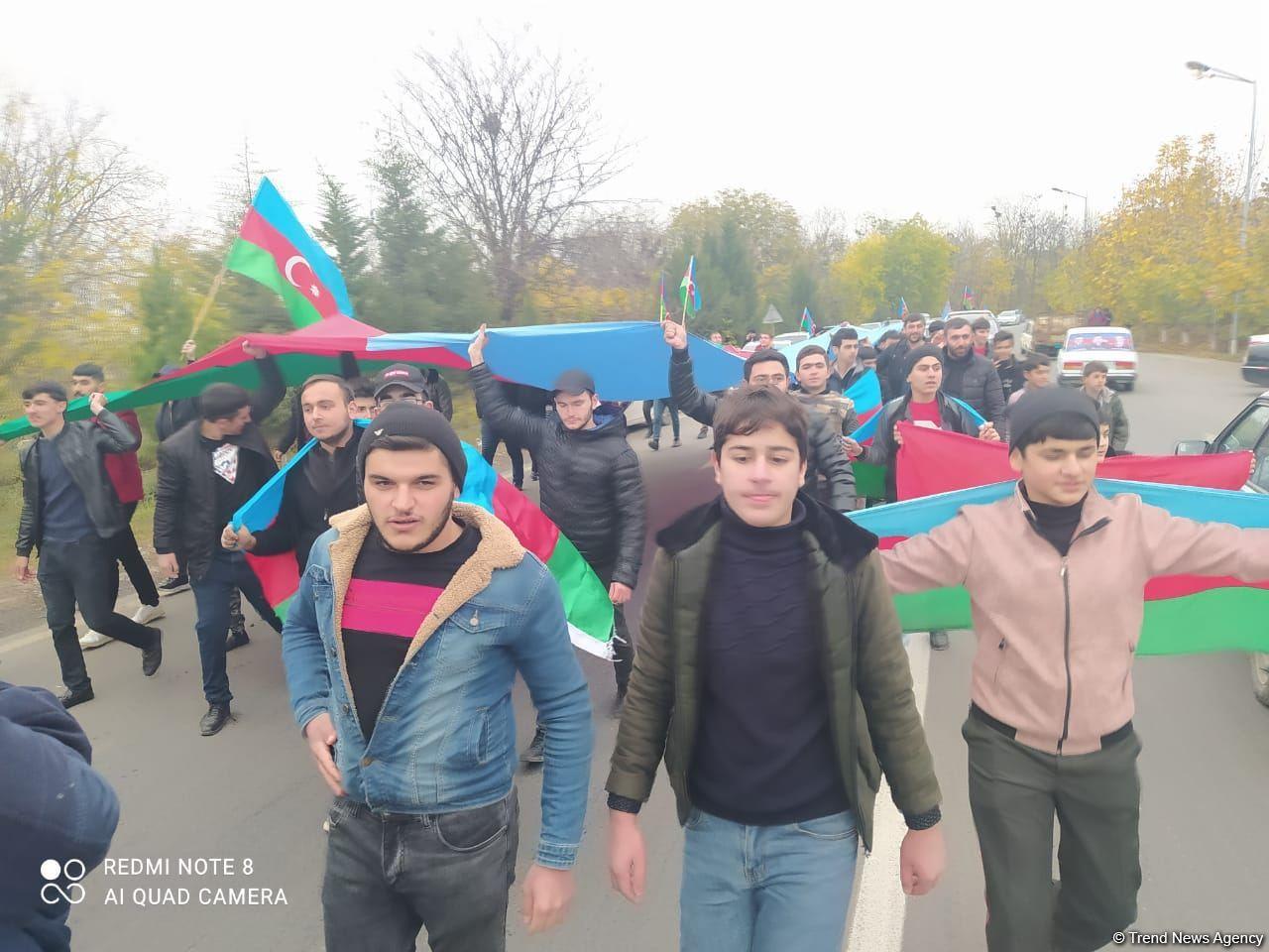 Праздничный марш в Агдаме