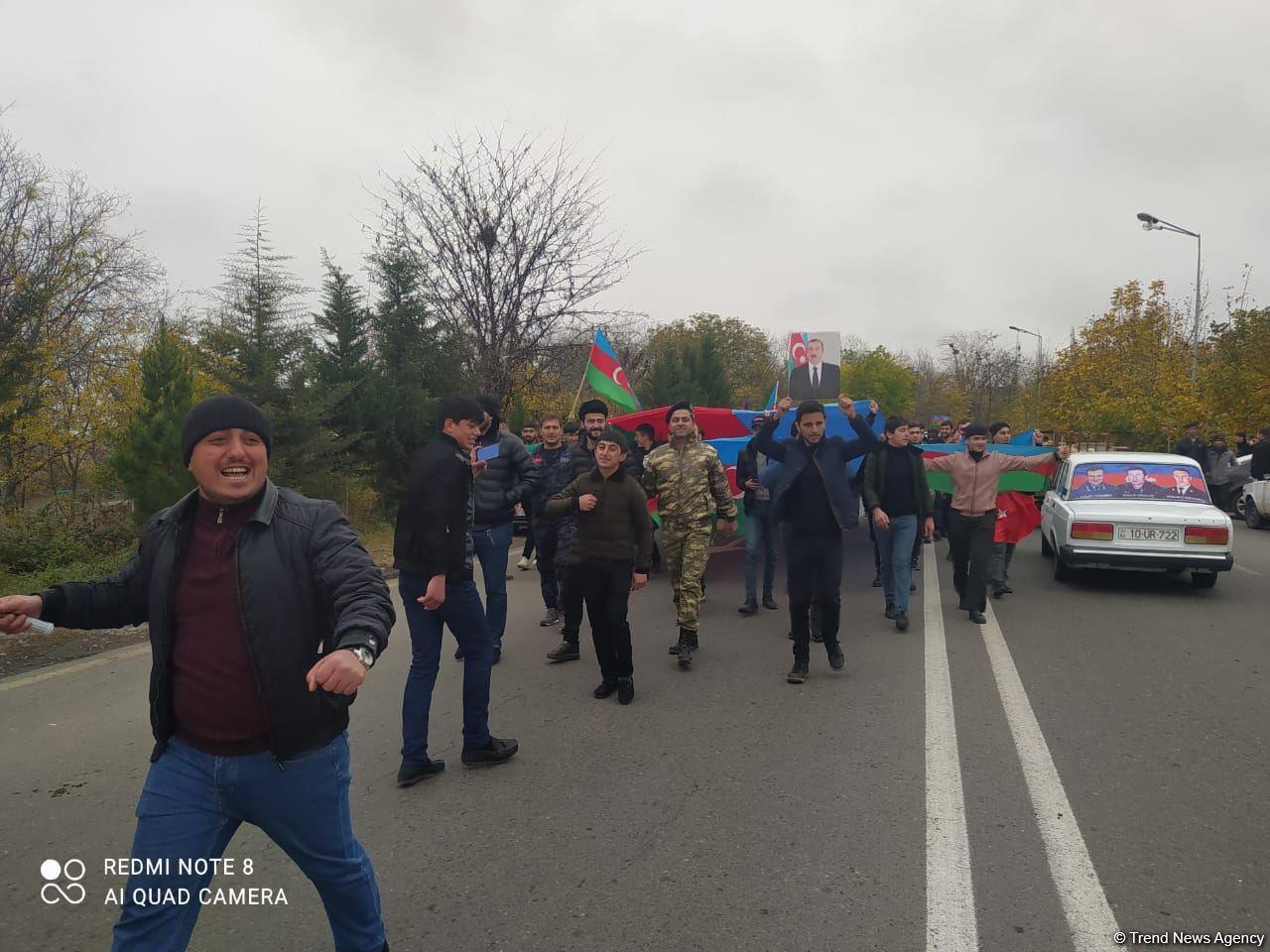 Праздничный марш в Агдаме