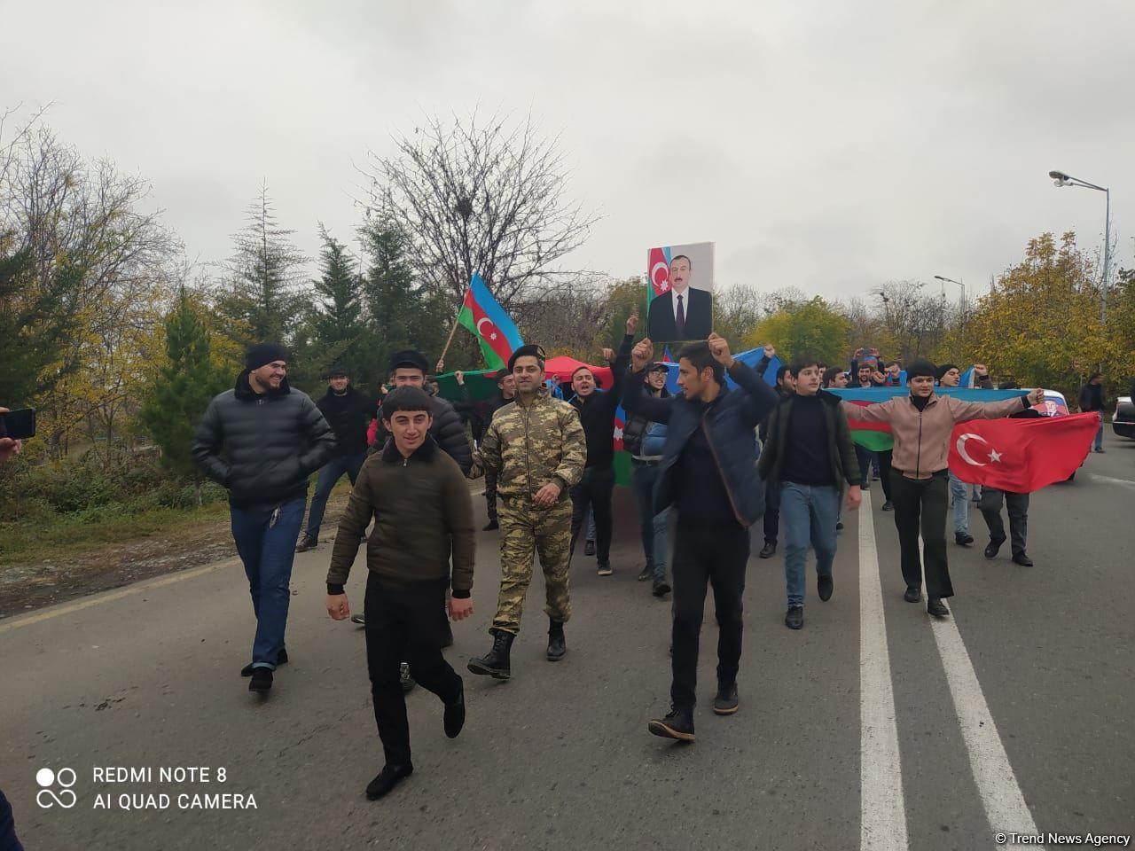 Праздничный марш в Агдаме