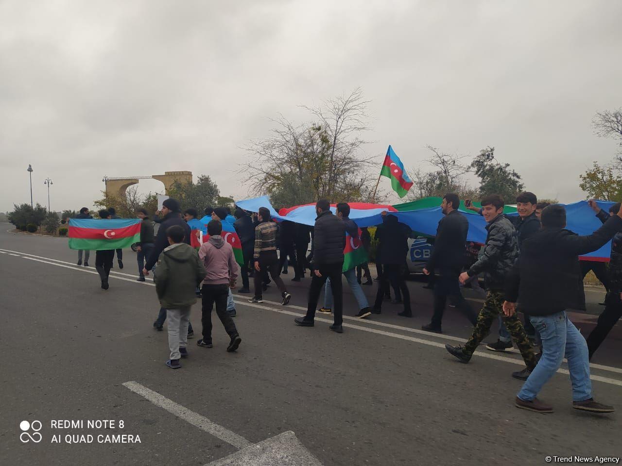 Праздничный марш в Агдаме