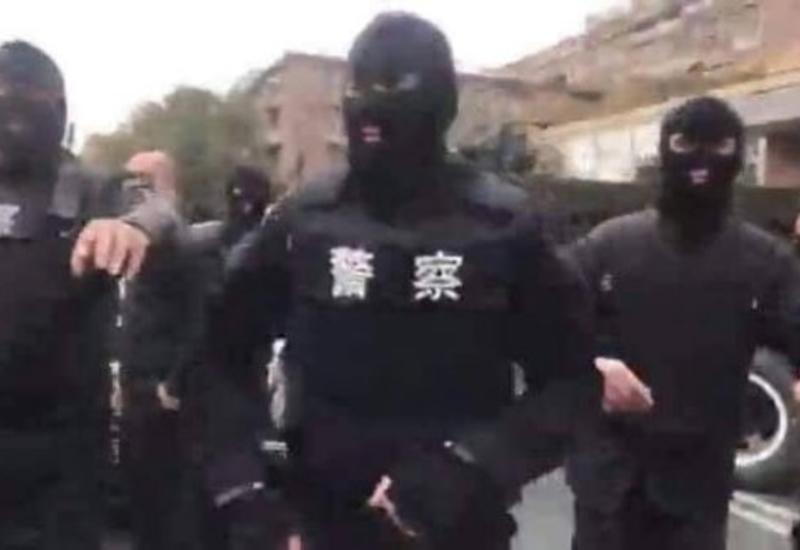 На акциях протеста в Армении заметили полицейских в китайской форме