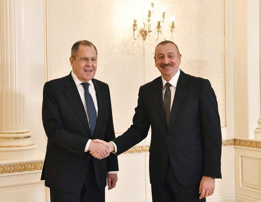 Президент Азербайджана Ильхам Алиев принял министра иностранных дел России Сергея Лаврова