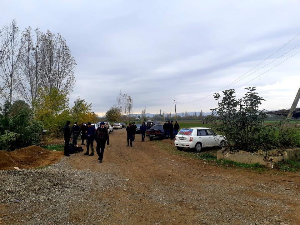В освобожденный Агдам прокладывается новая дорога