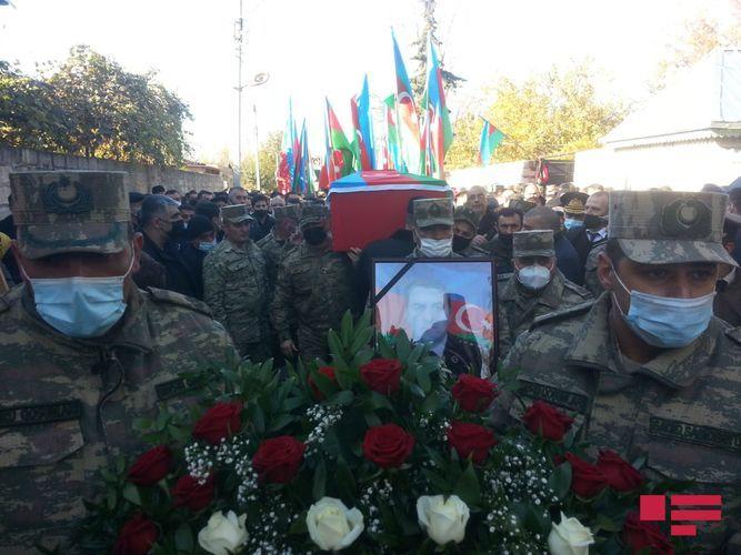 Похоронен ставший шехидом полковник Бабек Самидли