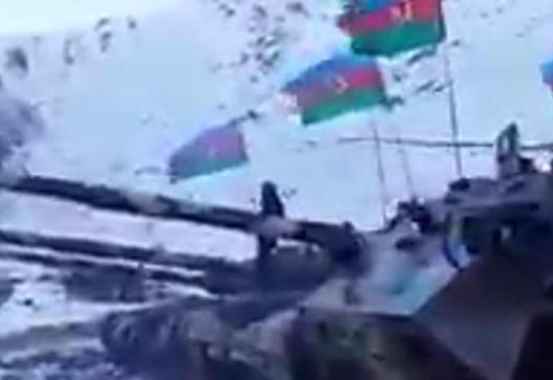 Азербайджанские танки выдвинулись в Кельбаджар