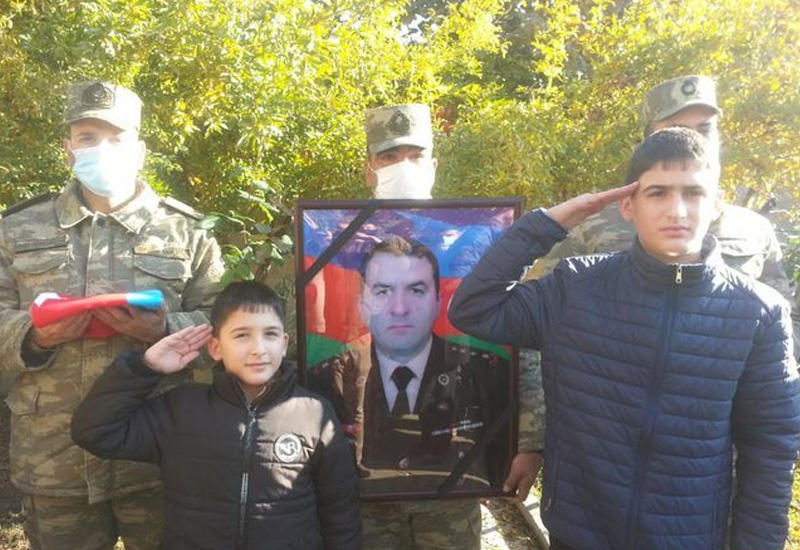 Похоронен ставший шехидом полковник Бабек Самидли