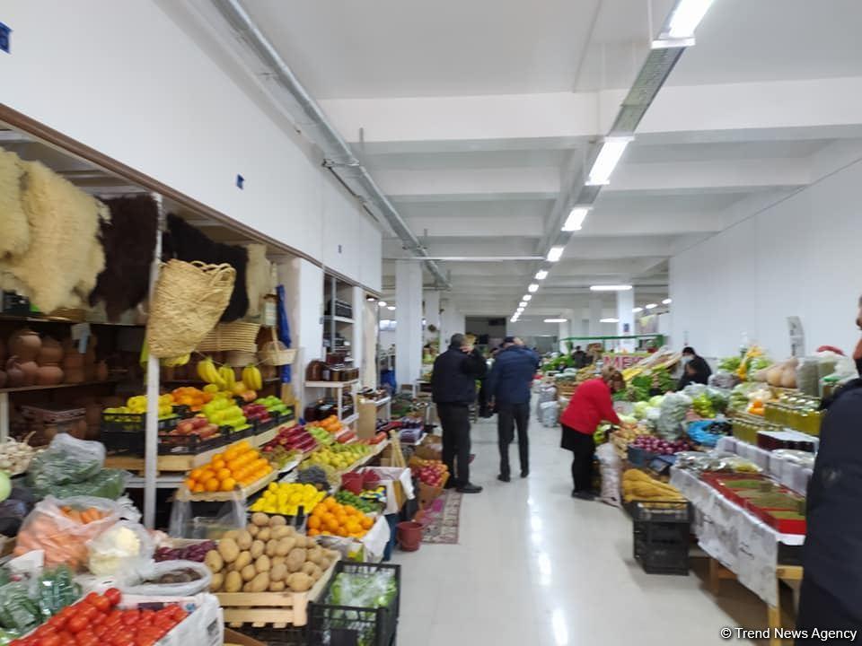 В Баку переносят известный овощной рынок