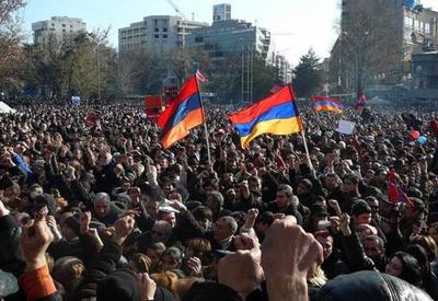 Раздрай в армянском обществе - ереванские против карабахских  - ВИДЕО