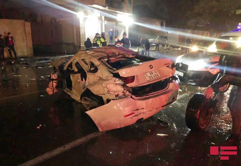 Опубликованы кадры чудовищного ДТП в центре Баку
