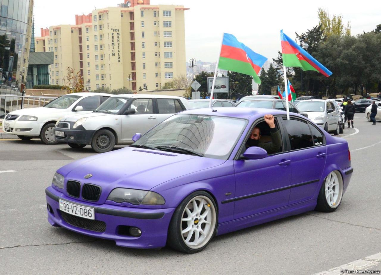 Праздничный автопробег в Баку в связи с освобождением Лачина
