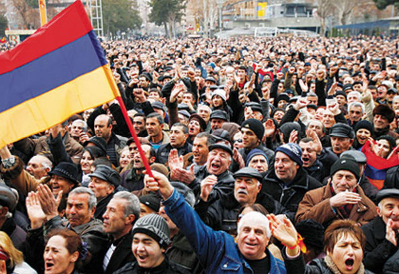 В Армении анонсирован всенародный митинг