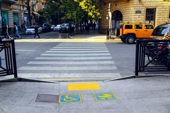 В Баку установлено более 2000  пандусов для инвалидов