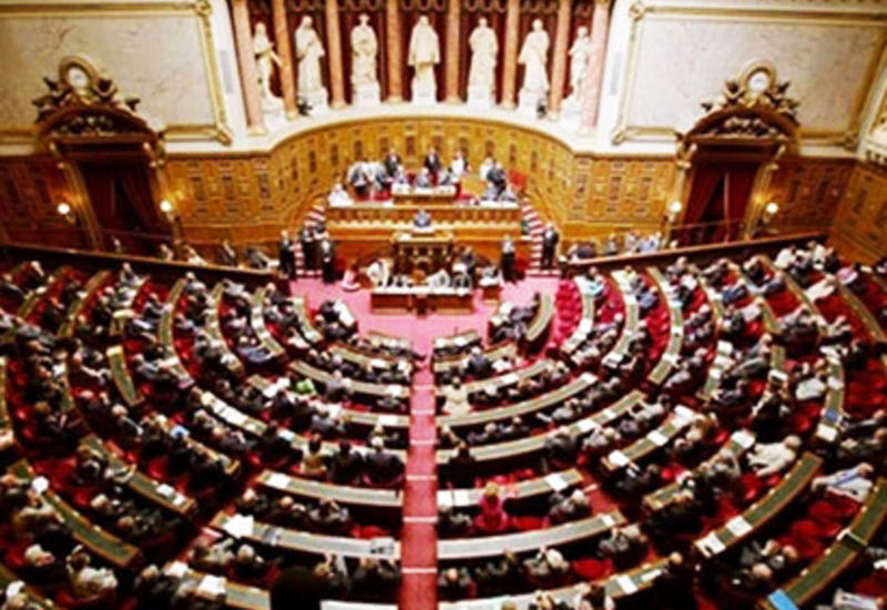 Жаркие слушания во французском парламенте