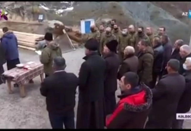 Армянские священники попытались помешать азербайджанским удинам помолиться в монастыре Худаванк